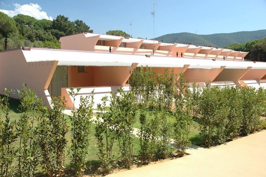 Residence Rex Lo Scoglietto ปุนตาอาลา ภายนอก รูปภาพ